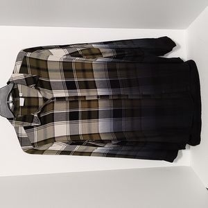 Green Plaid Fade to Dark Long Sleeve New Directions Shirt sz L